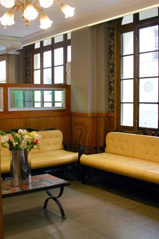 Grand Hôtel Amelot Parijs Buitenkant foto